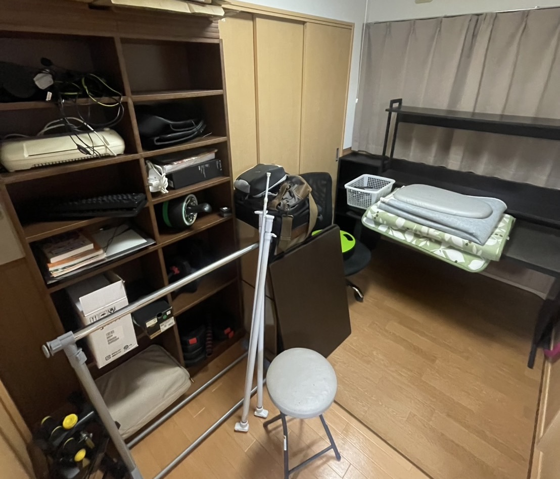 書斎を子ども部屋へ。運動器具と書斎用品をまとめて処分