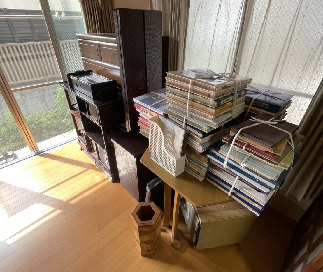 父の遺品の蔵書と和家具を半日で整理